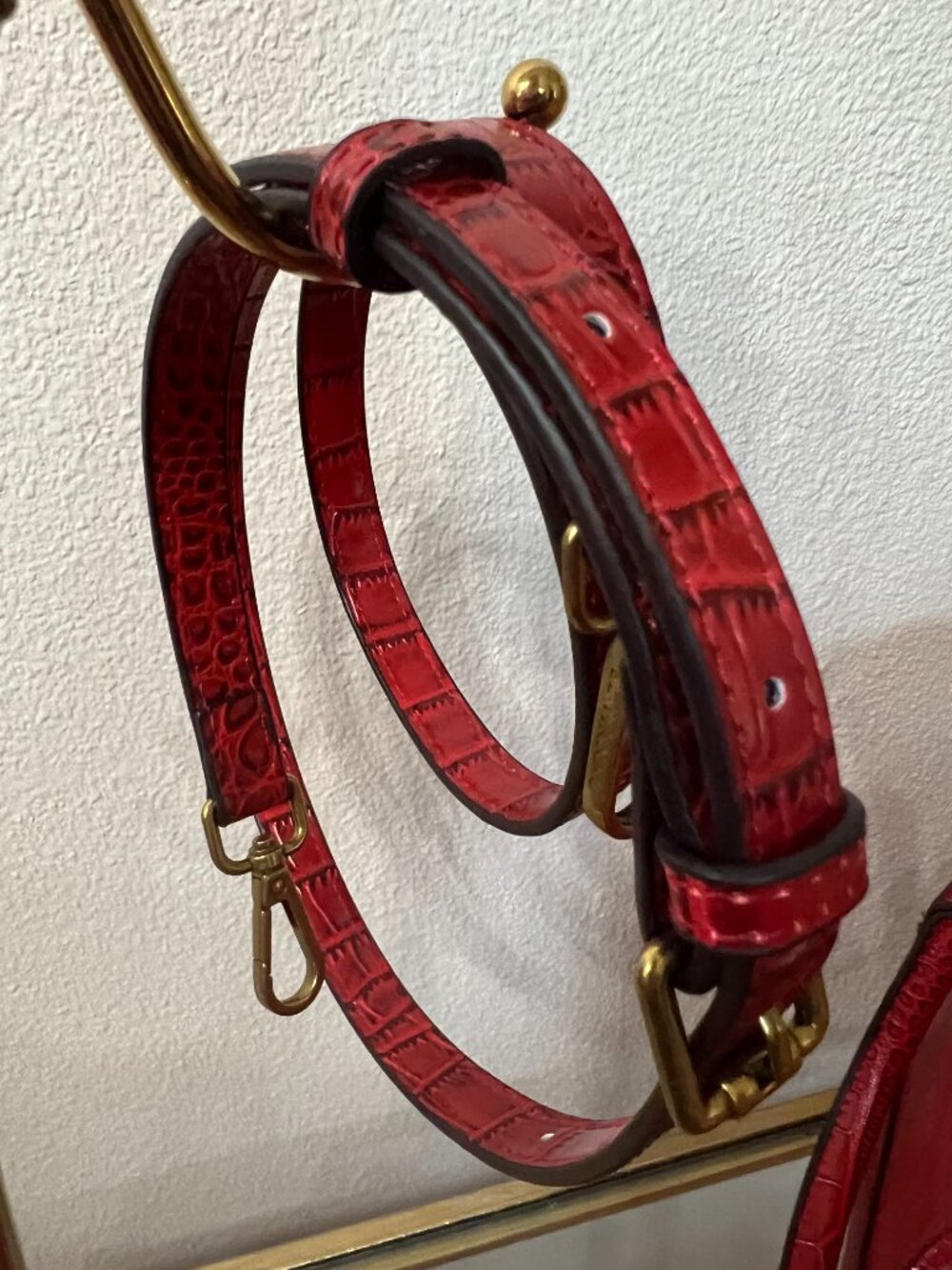 NEW GORGEOUS RED CROC EMBOSSED HANDBAG - Picture 6 of 7